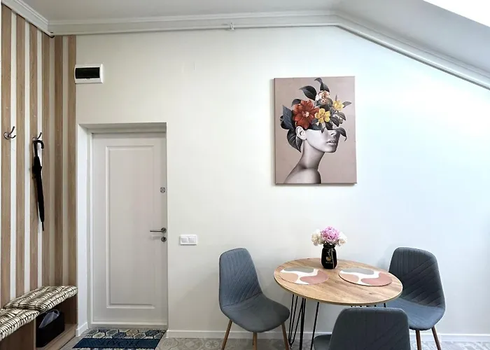 Modern Apartment, 5mins To Rynok Square *