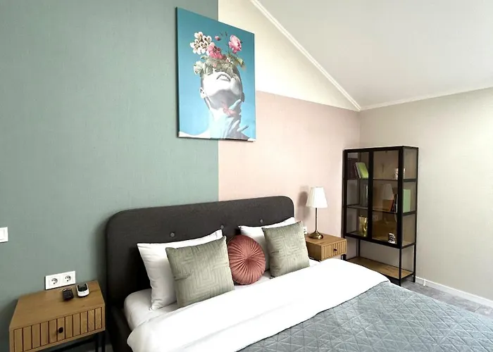 Modern Apartment, 5mins To Rynok Square *