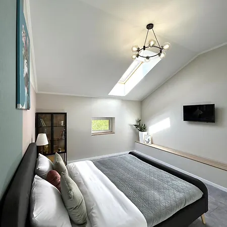 Modern Apartment, 5mins To Rynok Square * Lviv